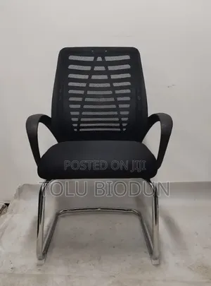 Discovery International Office Chair - Spring Leg Rotation