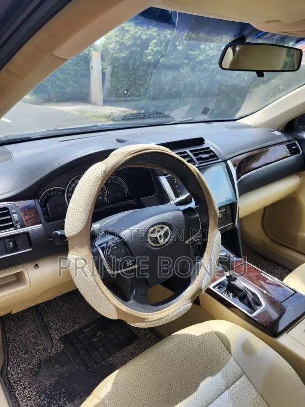 2016 Toyota Camry SE - Foreign Used - 1