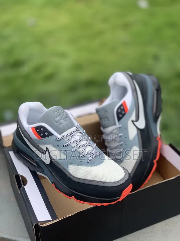 Nike Air Max Sneakers - 1