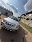 Toyota Avensis 2009 Silver - 3
