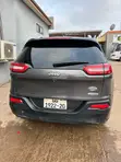 Jeep Cherokee Latitude 2015 Gray SUV - 2