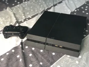 PS4 Standard Console with 6 Games