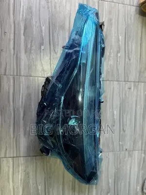 Toyota Corolla Cross Headlight Full LED (2022-2026)
