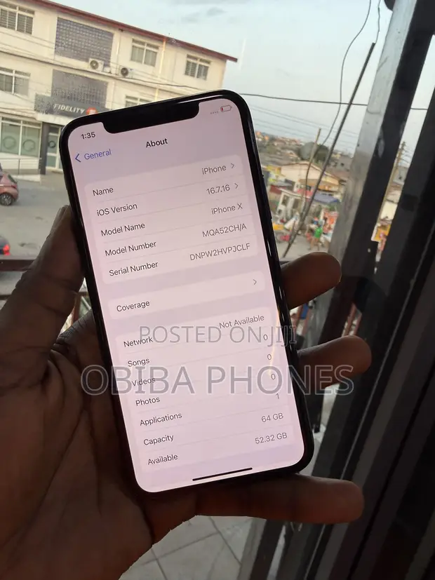 Apple iPhone X 64GB Black - 1