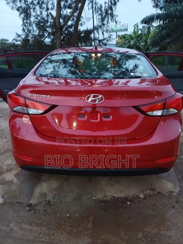 2015 Hyundai Elantra SE Sedan - 1