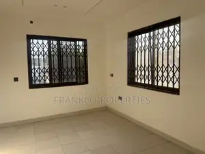 2 Bedroom Apartment for Rent in Lakeside Estate