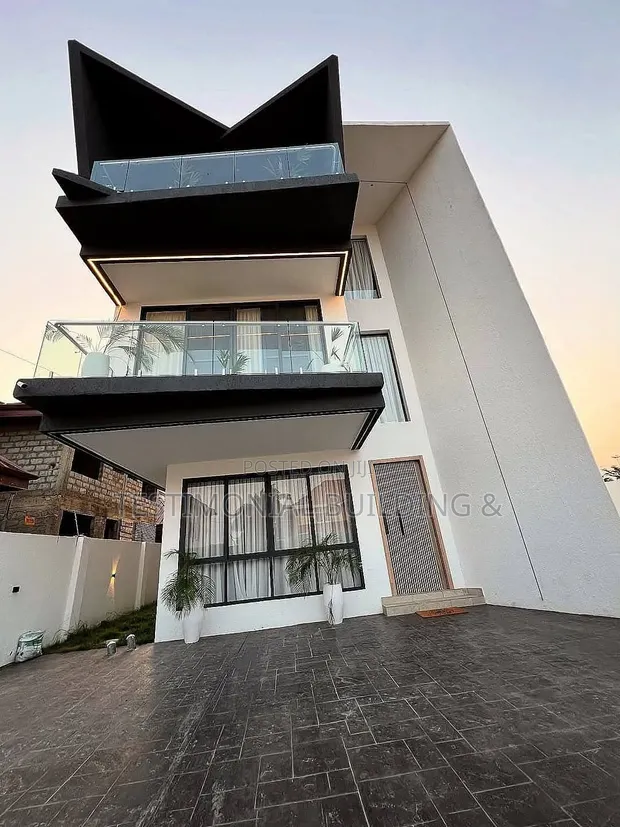 Furnished 4-Bedroom House with Boys Quarters in Adjiriganor - 1