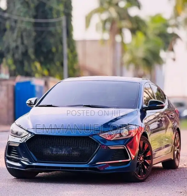 Hyundai Elantra 2017 Blue - 1