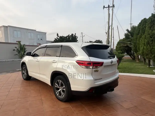 Toyota Highlander 2017 White - 1