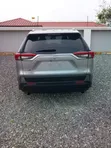Toyota RAV4 LE 2021 Silver - 1