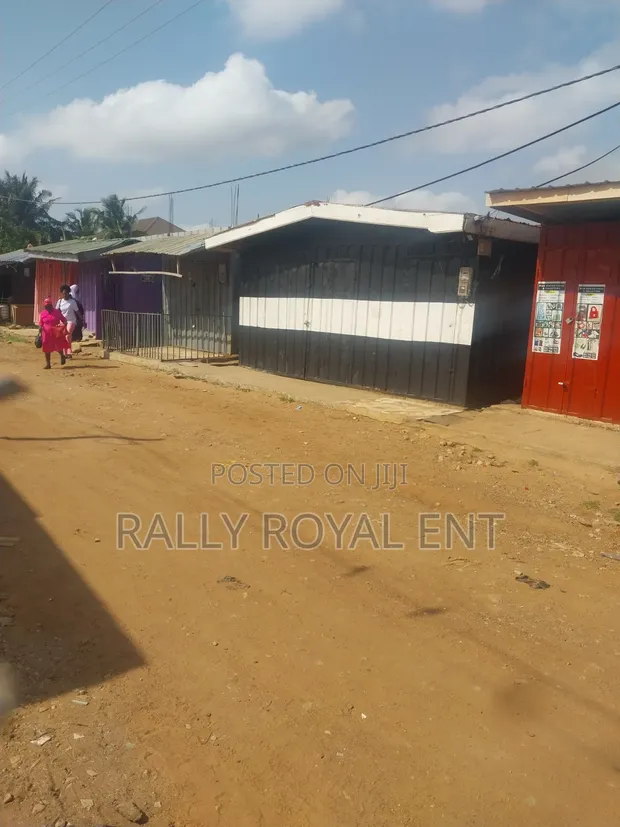 12x20ft Container Shop for Sale - Madina - 1