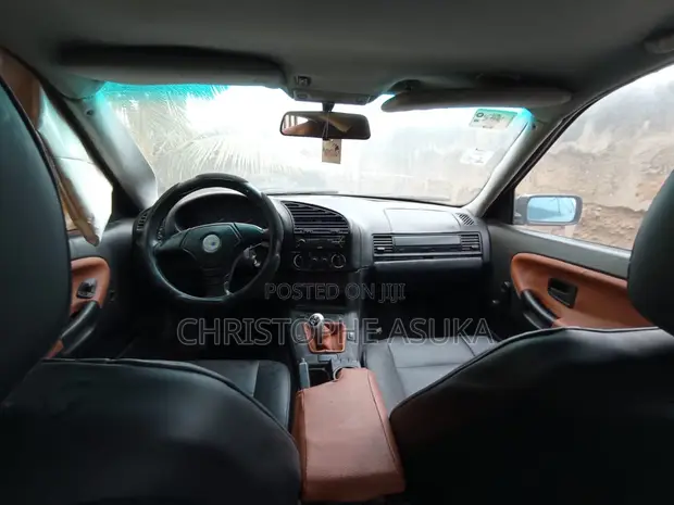 BMW 318i 1999 Green - 1
