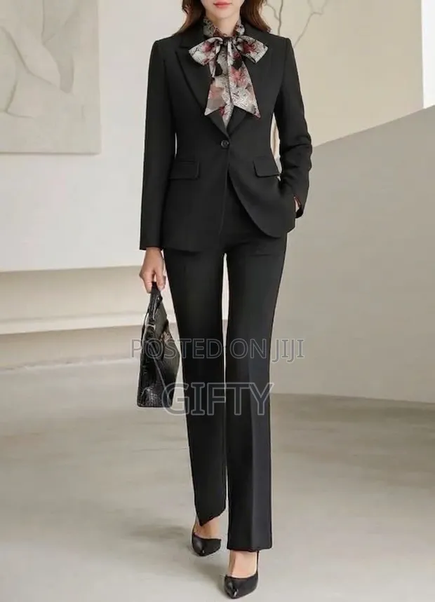 Ladies Zara Suit - Brand New - 1