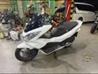 Honda Scooter 2022 White - 3