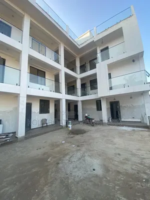 2 Bedroom Apartment for Rent in Lakeside Estate, Botwe