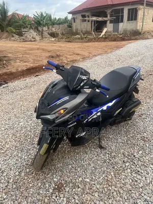 Yamaha Aerox 2025 Scooter - Blue