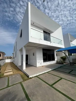 4 Bedroom Detached House for Rent in School Junction