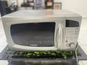 UK Used Microwaves - 23L with Grill