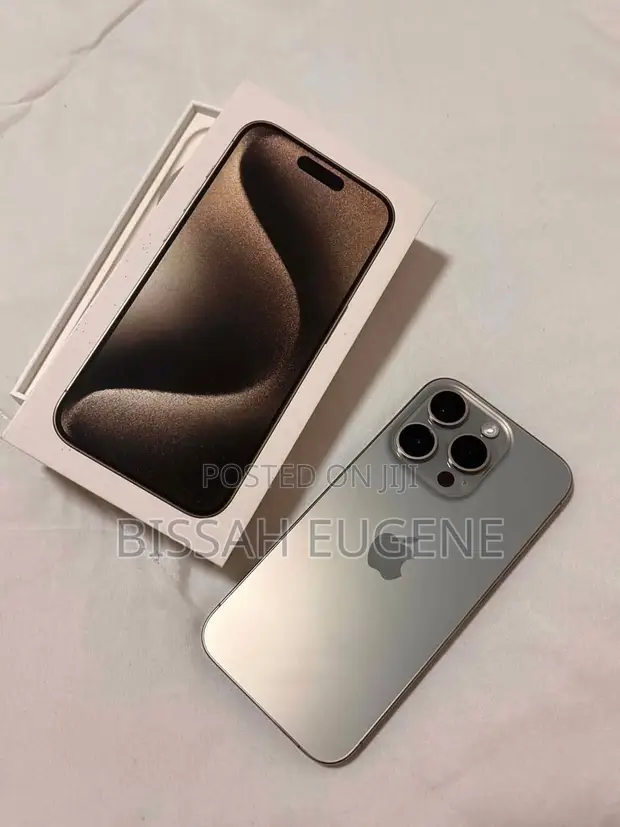 Apple iPhone 15 Pro 512GB Gray - 1