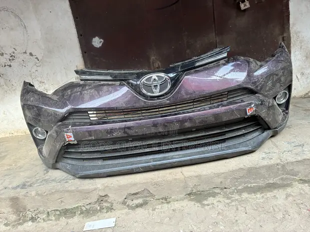 Toyota RAV4 Front Bumper (2016-2018) - 1