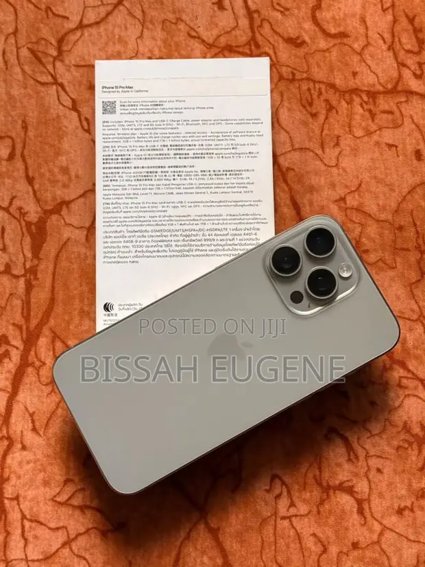 Apple iPhone 15 Pro Max 512GB Gray - 1