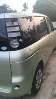 Toyota Sienta 1.5 AWD 2012 - 2