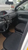 Toyota Sienta 1.5 AWD 2012 - 5