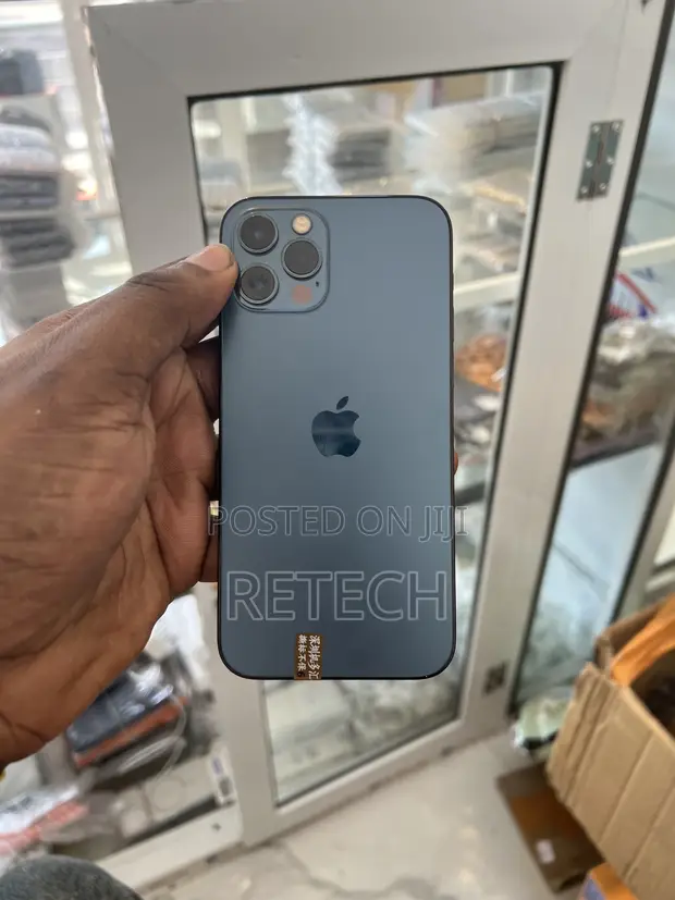 Apple iPhone 12 Pro 256GB Blue - 1