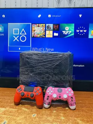 Used UK Used PS4 with 10 Games & 2 Controllers