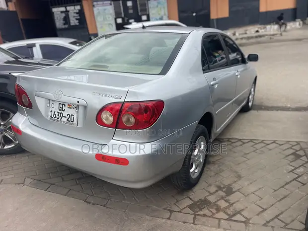 Toyota Corolla CE 2007 Silver - 1