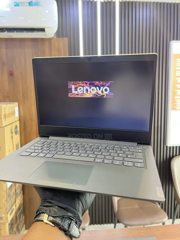 Lenovo Ideapad V14 IGL Laptop - Intel Core i5, 8GB RAM, 256GB SSD - 1