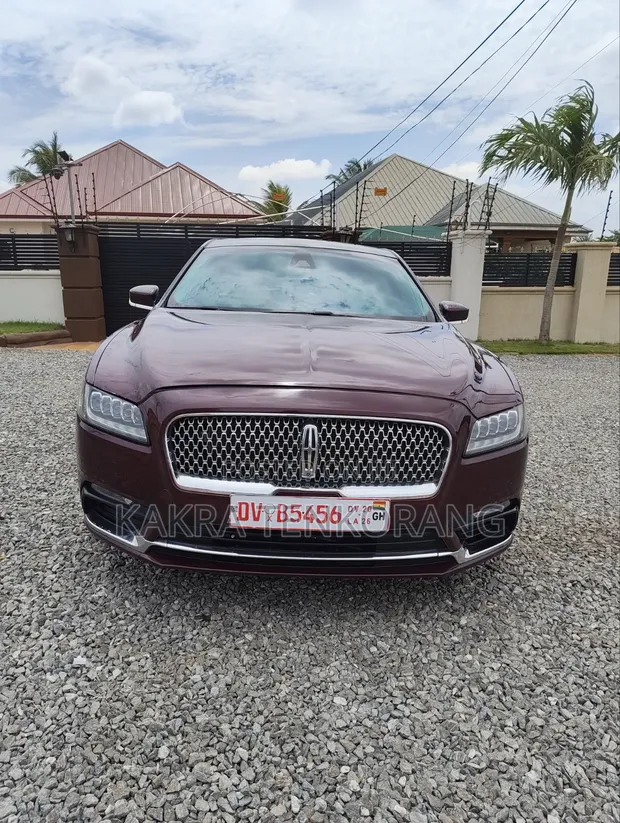 2017 Lincoln Continental Burgundy - 1