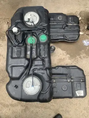 BMW X5 E70 Fuel Tank (2007)