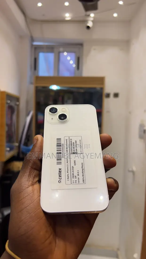 Apple iPhone 13 128GB White - 1