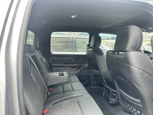 Dodge RAM 1500 5.7 Petrol AWD 2021 Gray - 1