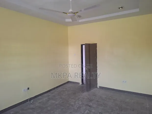 1-Bedroom Apartment for Rent in Mkpa Realty, Tamale Municipal - 1