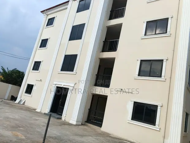 3 Bedroom Apartment for Rent in Homxtra Real Estates, Lapaz - 1