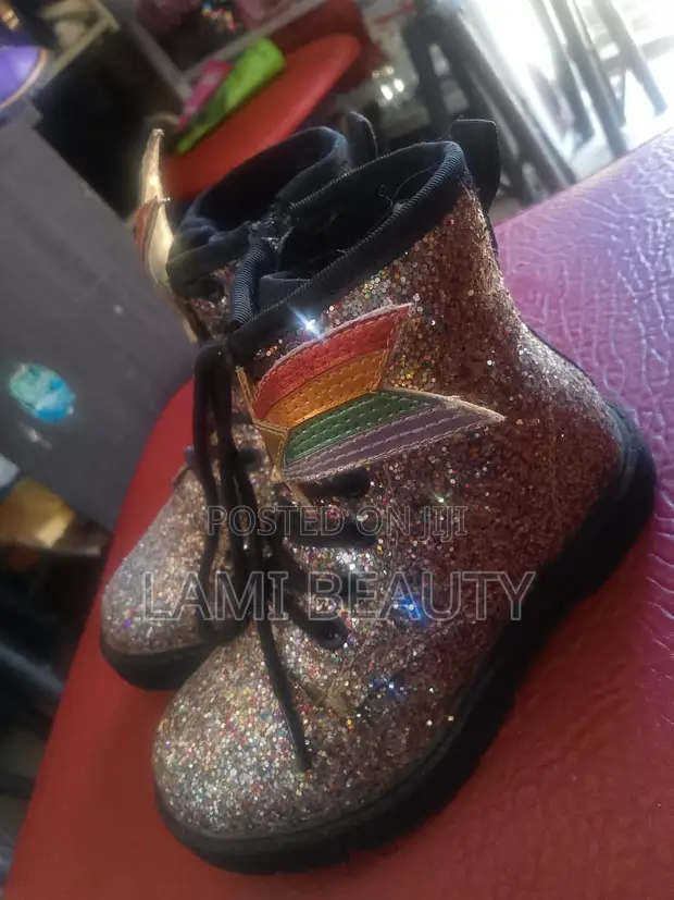 Sparkle Babies Shoes - Size 8 - 1