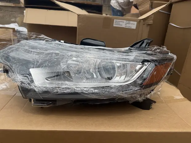 Mitsubishi Outlander 2018-2020 Headlight - 1