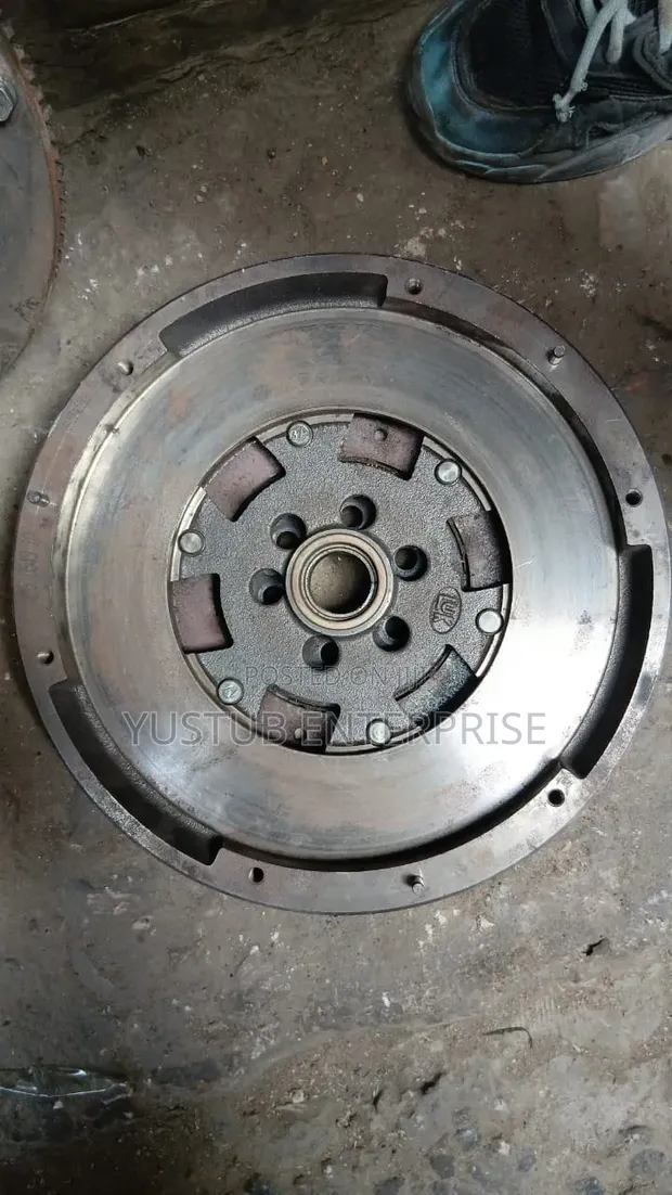 VW Amarok Manual Flywheel - 1