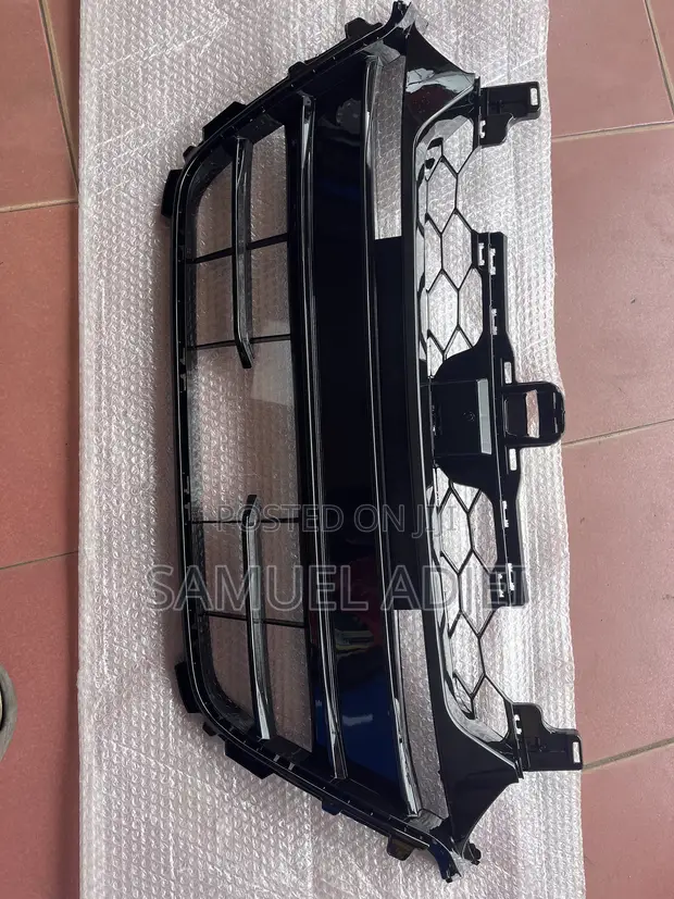 Honda Accord 2018-2020 Top Shell/Grille - 1