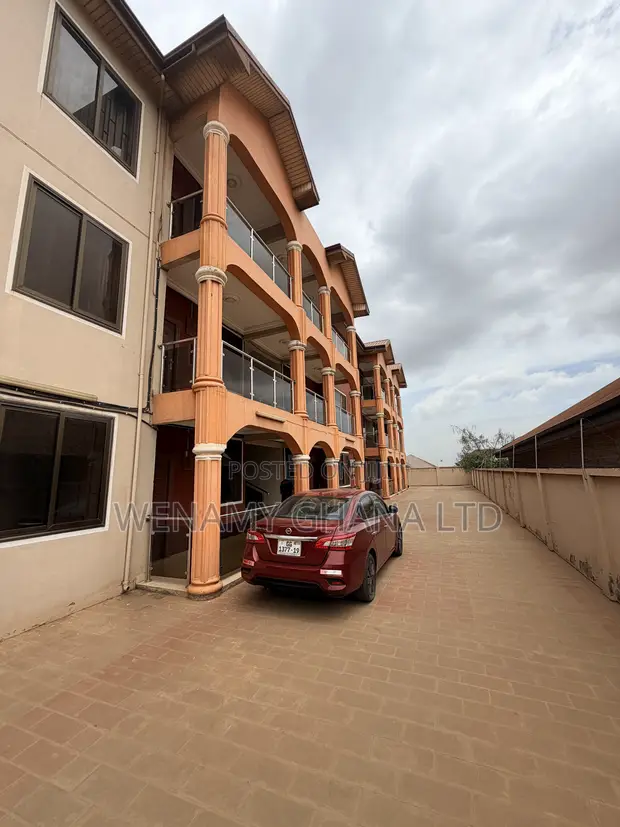 2 Bedroom Apartment for Rent, Community 25 Palace - 1