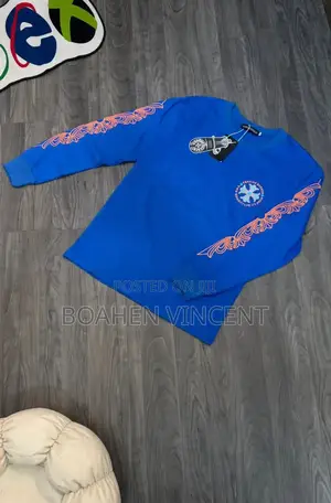 Nike Men's Classic Sweatshirt - Size L
