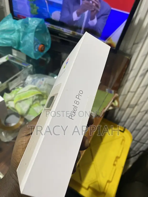 New Google Pixel 8 Pro 128GB White - 1