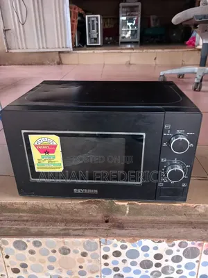 Silverline Microwave Oven