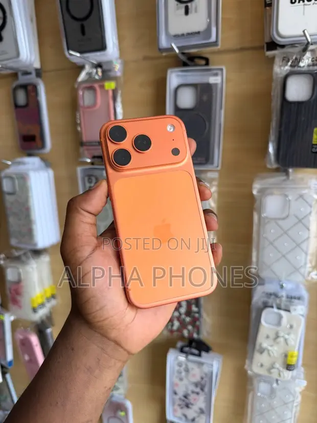 Apple iPhone 17 Pro Max 512GB Orange - 1