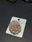Rosé Cameo Brooch with Pearls and Crystals - 3