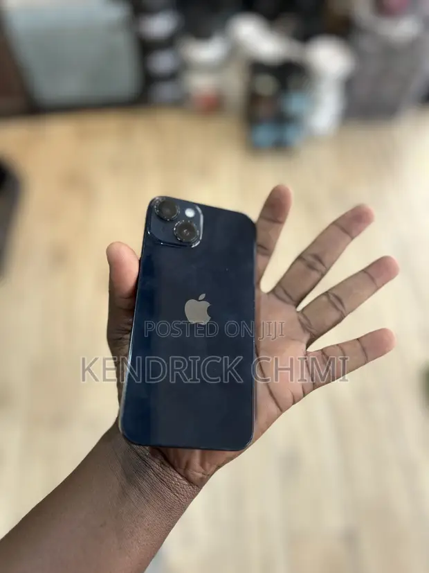 Apple iPhone 14 128GB Black (UK Used) - 1