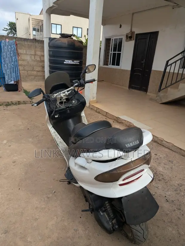 Yamaha Majesty 125cc Scooter 2010 - 1