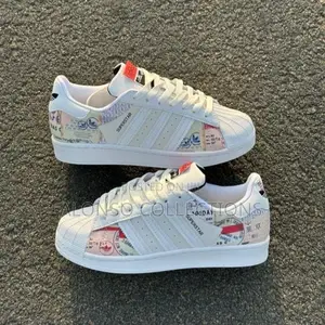 Adidas Superstar Sneakers